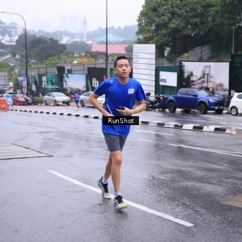 Runner Photo 7933449