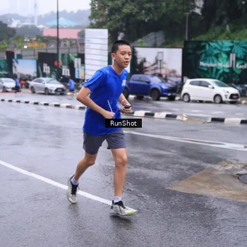 Runner Photo 7933454