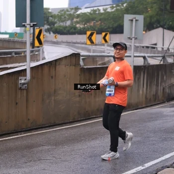 Runner Photo 7933500
