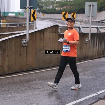 Runner Photo 7933505