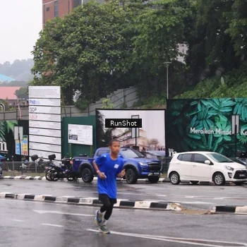 Runner Photo 7933510