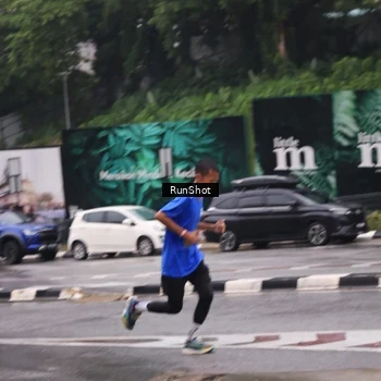 Runner Photo 7933523