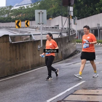 Runner Photo 7933528