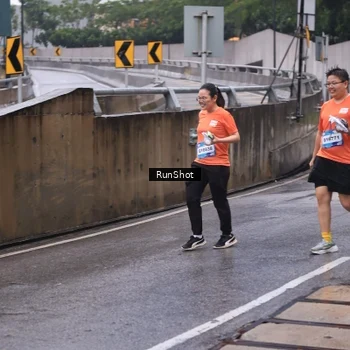 Runner Photo 7933529