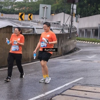 Runner Photo 7933539