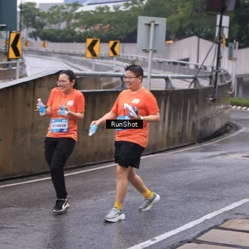Runner Photo 7933544
