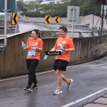 Runner Photo 7933548