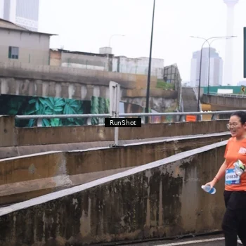 Runner Photo 7933553