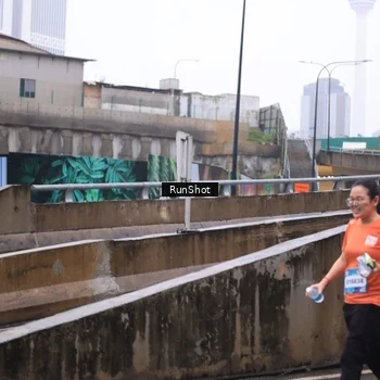Runner Photo 7933555