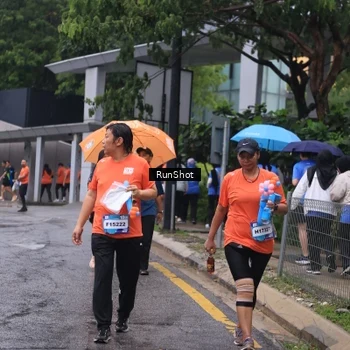Runner Photo 7933563