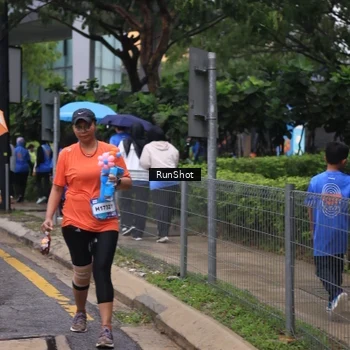 Runner Photo 7933566