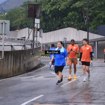 Runner Photo 7933575