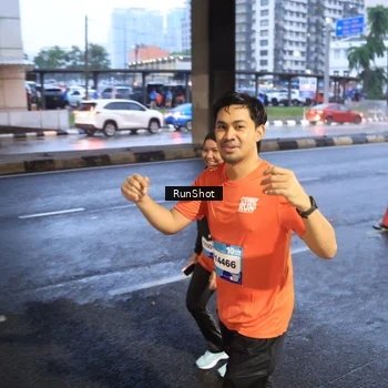 Runner Photo 7933585