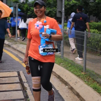 Runner Photo 7933595