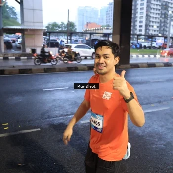 Runner Photo 7933649