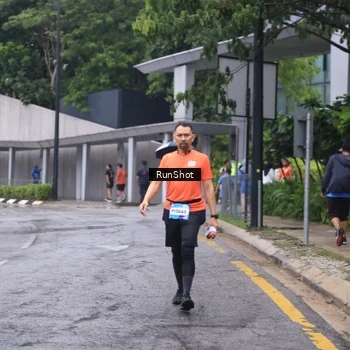 Runner Photo 7933658