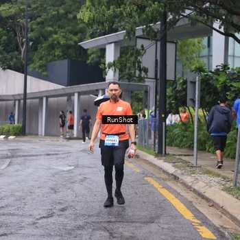 Runner Photo 7933659