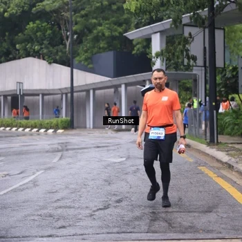Runner Photo 7933663