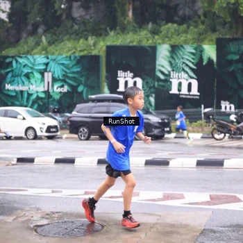 Runner Photo 7933680