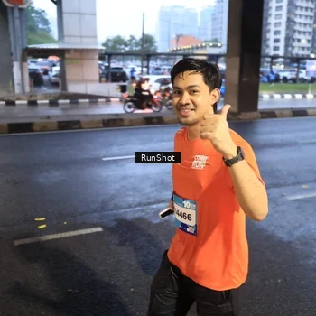 Runner Photo 7933684
