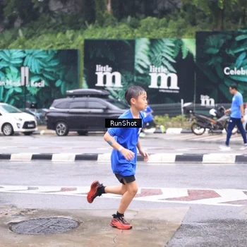 Runner Photo 7933686