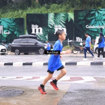 Runner Photo 7933688