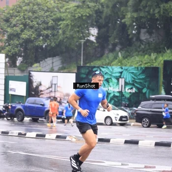 Runner Photo 7933693
