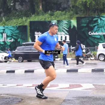 Runner Photo 7933701