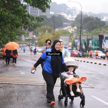 Runner Photo 7933715