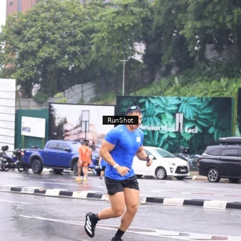 Runner Photo 7933717