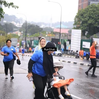 Runner Photo 7933733