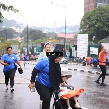 Runner Photo 7933735