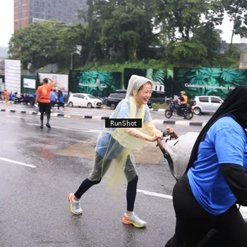 Runner Photo 7933746