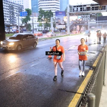 Runner Photo 7933755