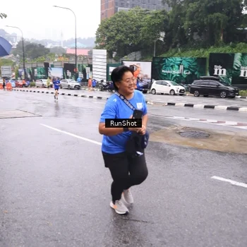 Runner Photo 7933756