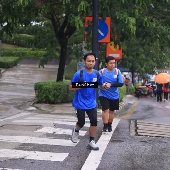 Runner Photo 7933774