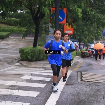 Runner Photo 7933777