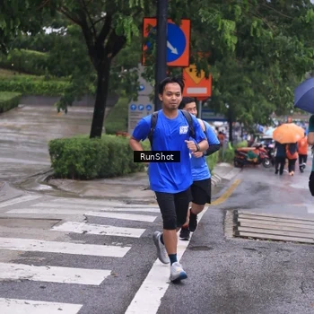 Runner Photo 7933786