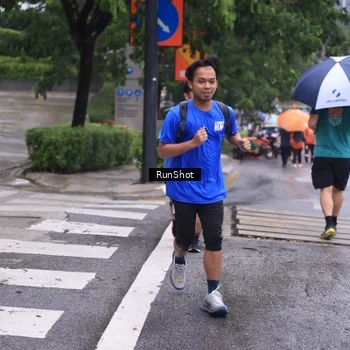 Runner Photo 7933798