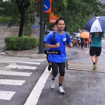 Runner Photo 7933804