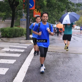 Runner Photo 7933812