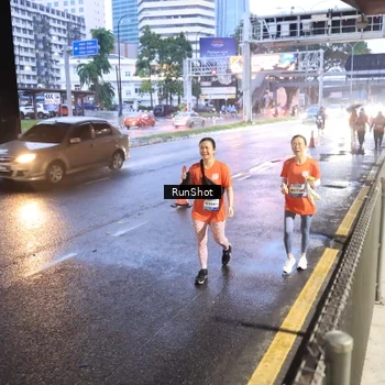 Runner Photo 7933839