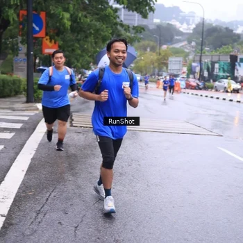 Runner Photo 7933841