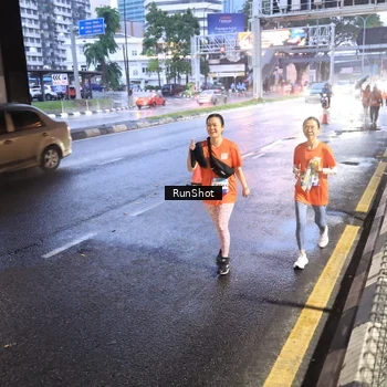 Runner Photo 7933842