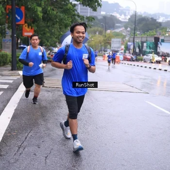 Runner Photo 7933843