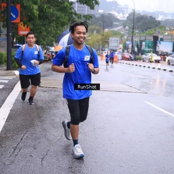 Runner Photo 7933844