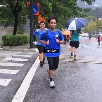 Runner Photo 7933845