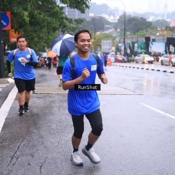 Runner Photo 7933846