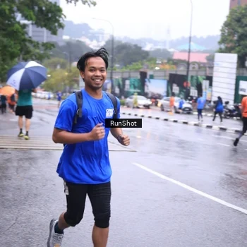 Runner Photo 7933848