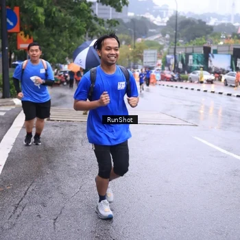 Runner Photo 7933851